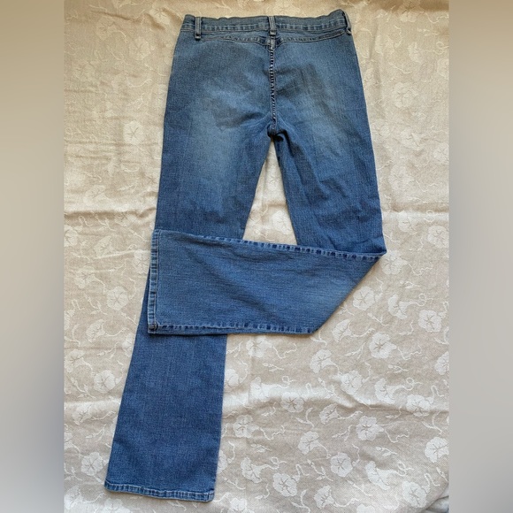 F21 Jeans - Picture 2 of 4